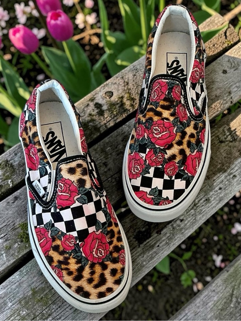 Vans Classic Slip On - Rose, Animal /Checkerboard Size US Men 5.5 - US Women 7